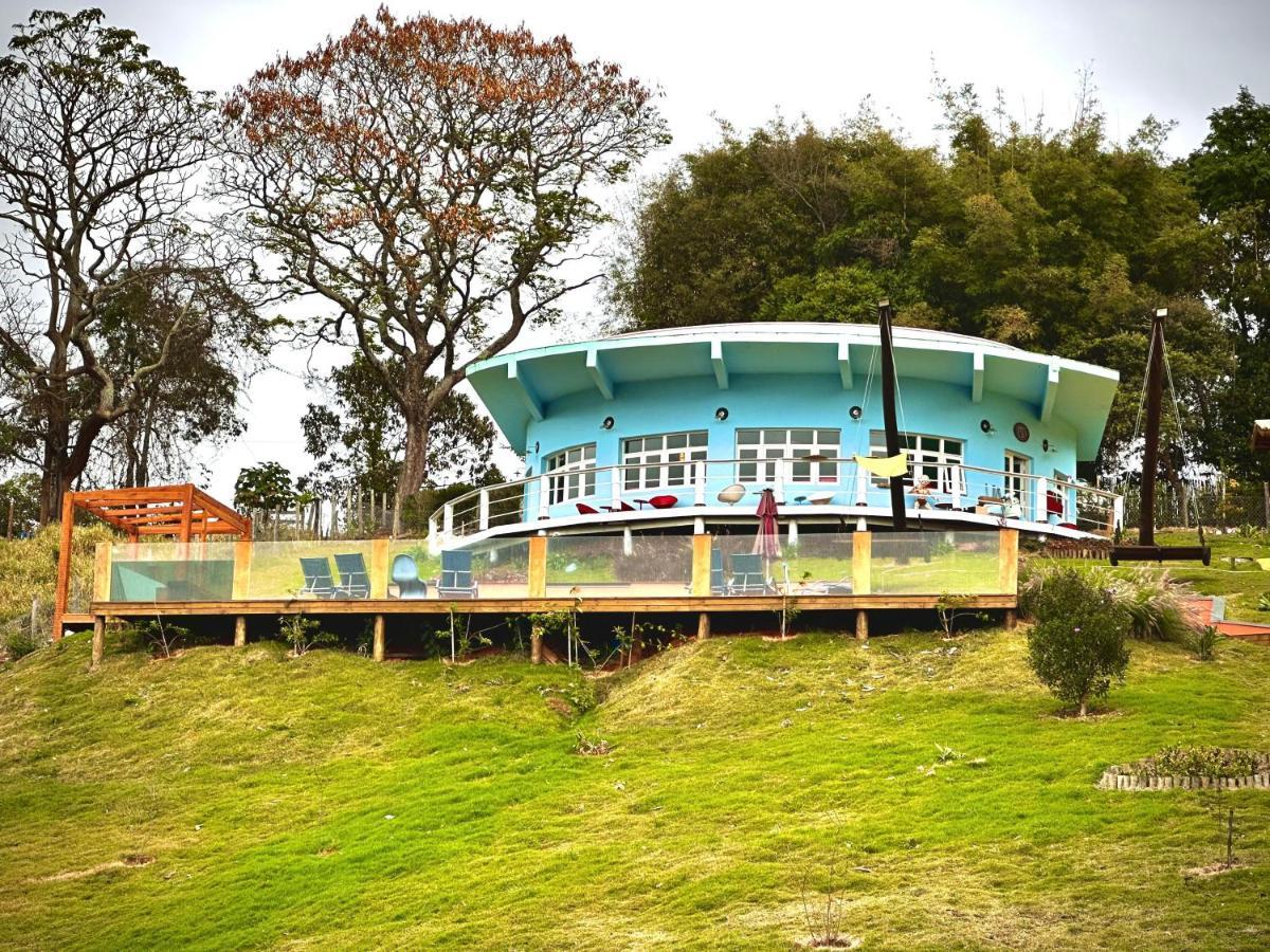 Casa Abacaxi, Vila Magica Bueno Brandão Екстериор снимка